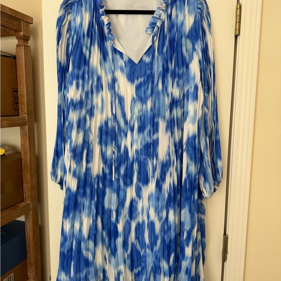 Halogen pleated shift dress - Picture 1 of 3